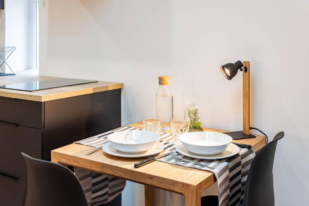 Le Patio - T2 Centre Historique Apartment อาฌ็อง ภายนอก รูปภาพ
